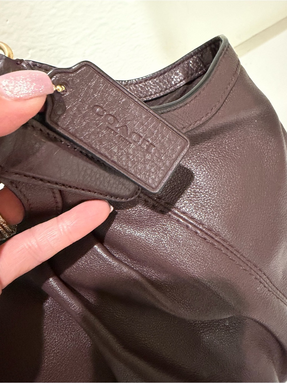 COACH Lily Pebbled Leather Shoulder Bag in Ox Blood with Gold Hardware K1781 - Picture 6 of 8